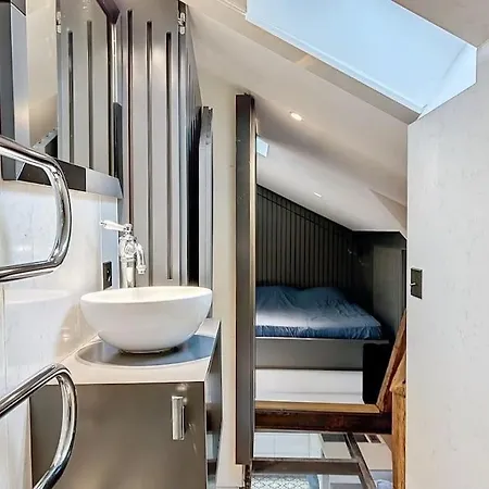 La Mezzanine Du Marais - & Apaisant *